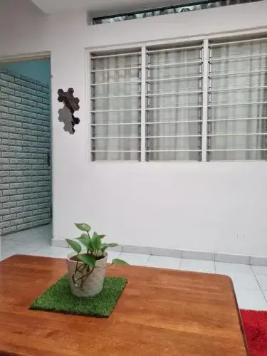 12-15 Pax Ssue Silibin Ipoh Guest House-Homestay