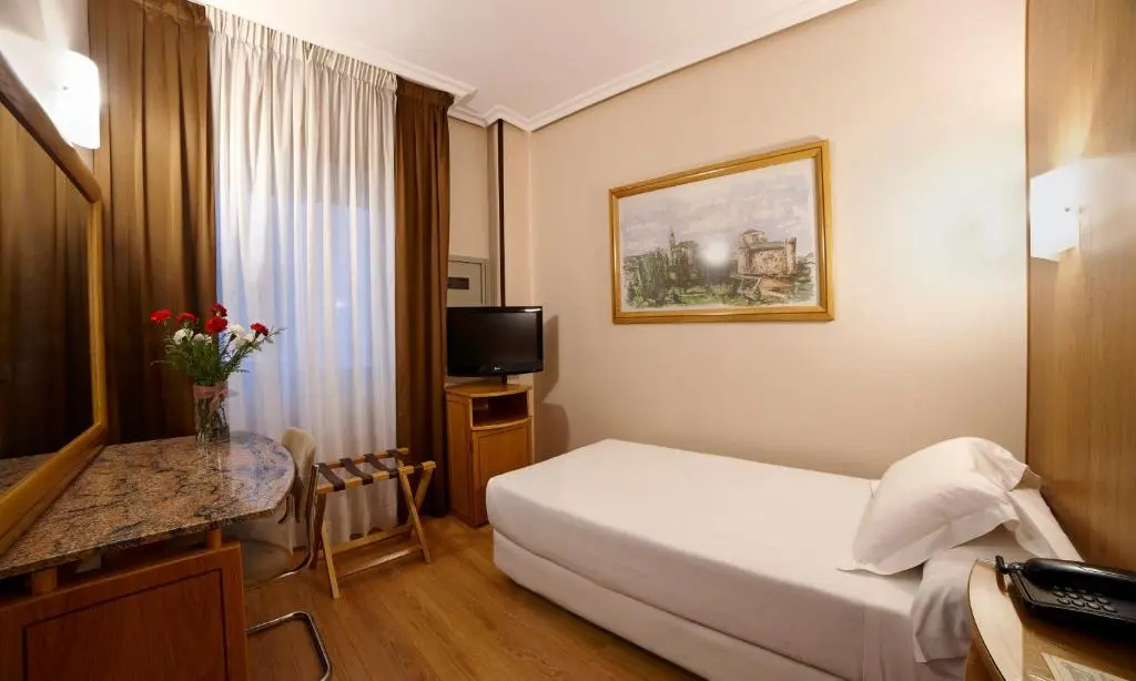 Hotel Zenit Dos Infantas - Chambres