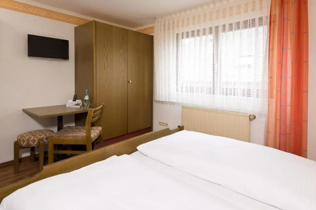 Ellenzer Goldbaumchen - Chambres