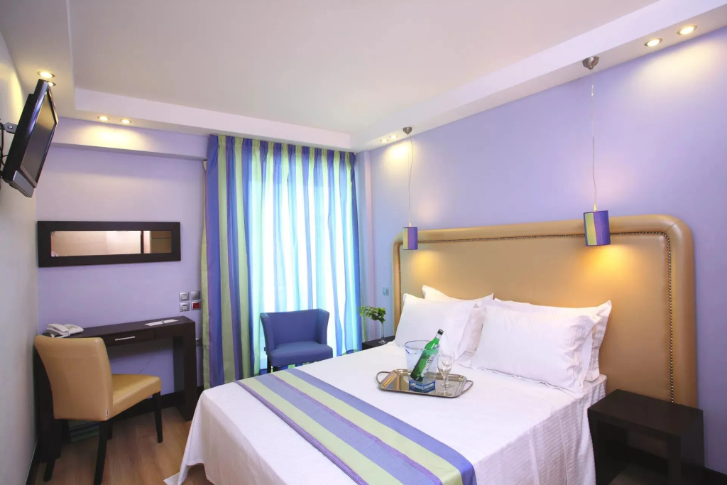 Standard Double room (full double bed)