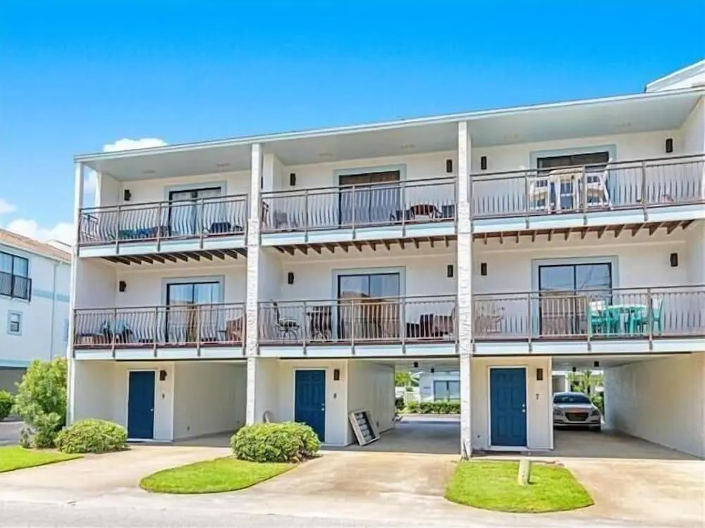 Costa Vista Townhouse #8