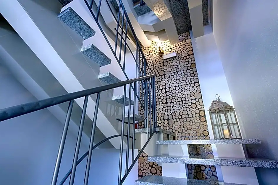 Balcony & Terrace
