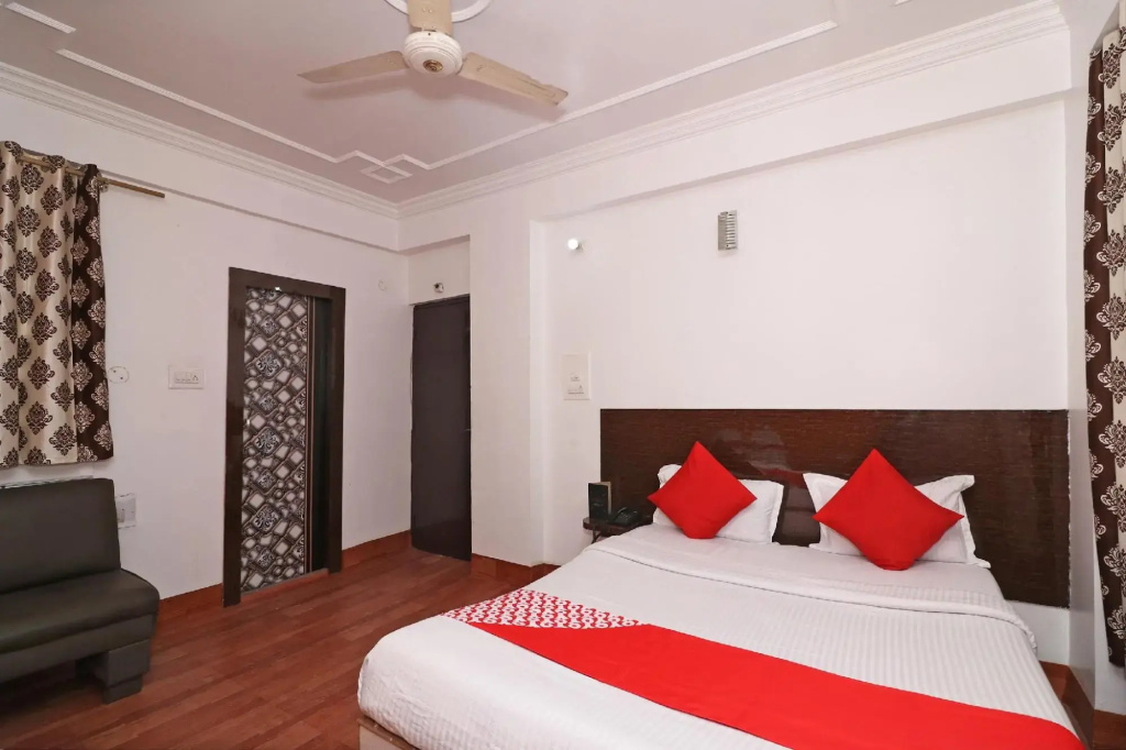 Hotel Novelty Pride By OYO Rooms
