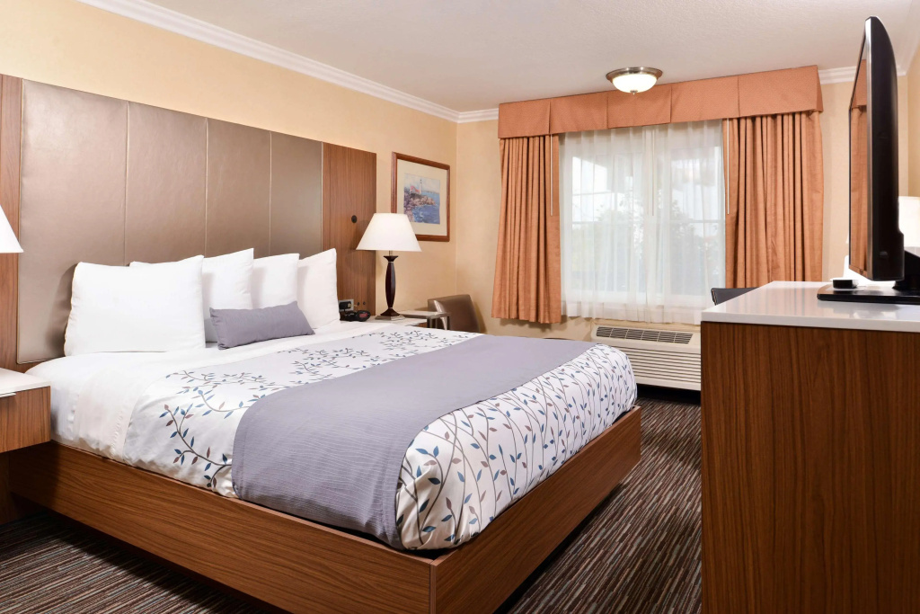 Best Western Airpark Hotel - LAX Airport LA  Stadium — фото