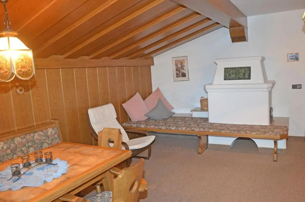 3 Bedrooms Apartment