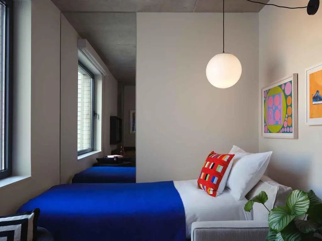 Standard Triple room