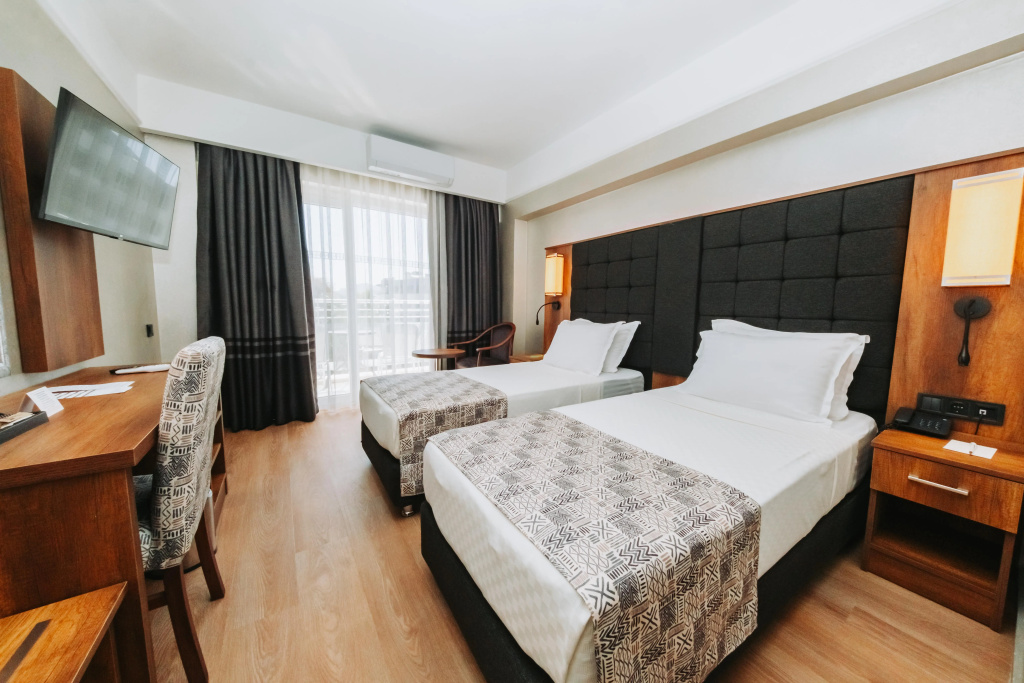 Grand Ideal Premium — 5