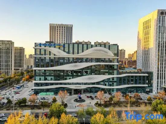 Yinhe Happy World Hotel