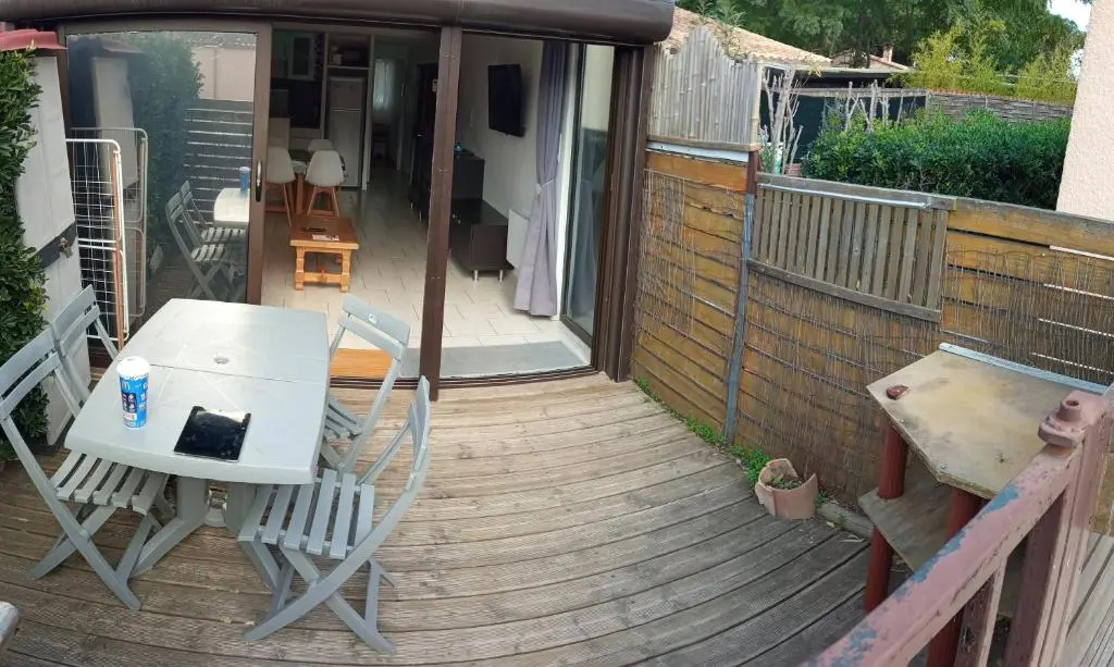 Afficher la photo 7 — Aigues-Mortes - Agreable T.2 - (+ de 40m² )