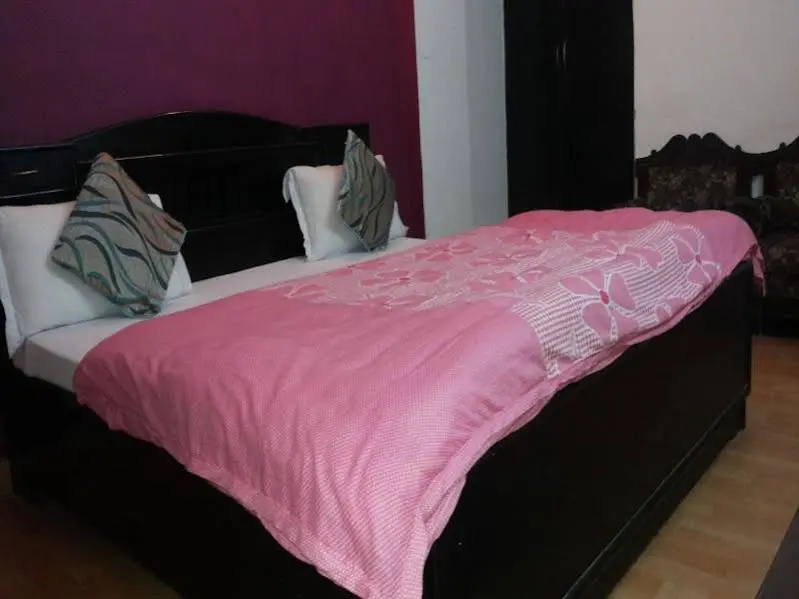 Manraj Bed And Breakfast