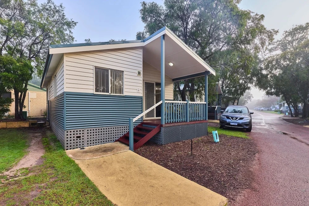 2 Bedrooms Standard Double room with balcony (full double bed)