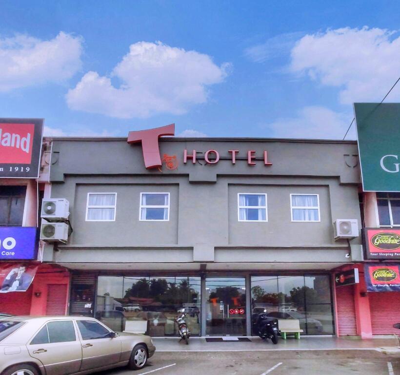 T Hotel Tandop