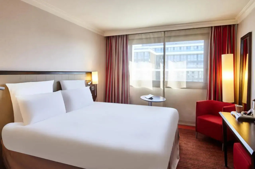 Voir la photo 3 — B&B HOTEL Saint-Quentin-en-Yvelines Centre Gare 4 etoiles