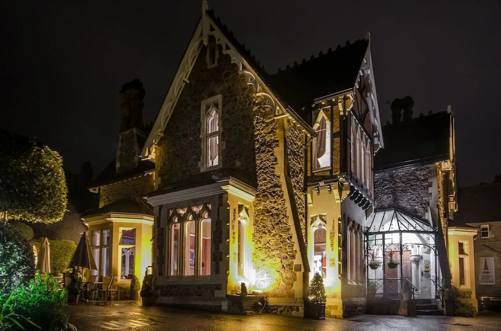 Cotford Hotel
