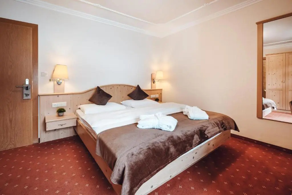 Standard Double room (full double bed)
