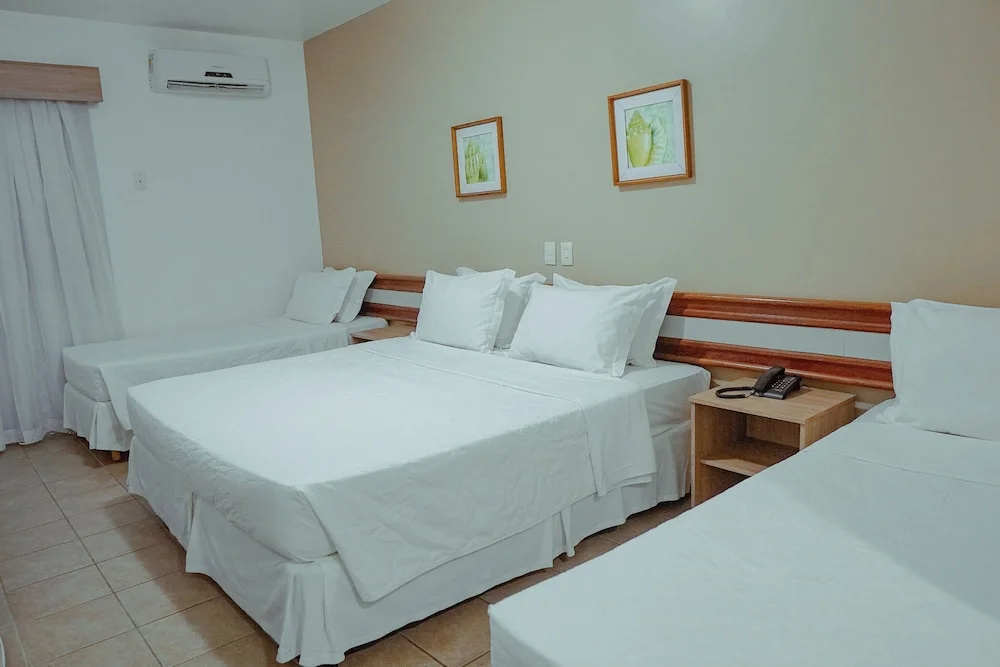 Sarana Praia Hotel - Chambres