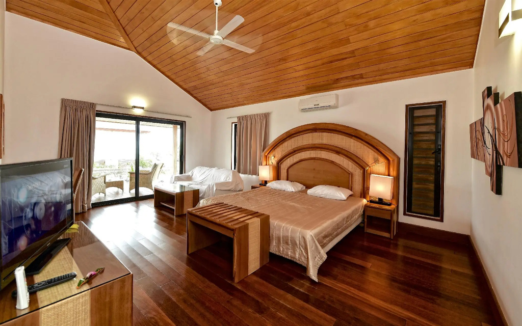 Royal Bungalow