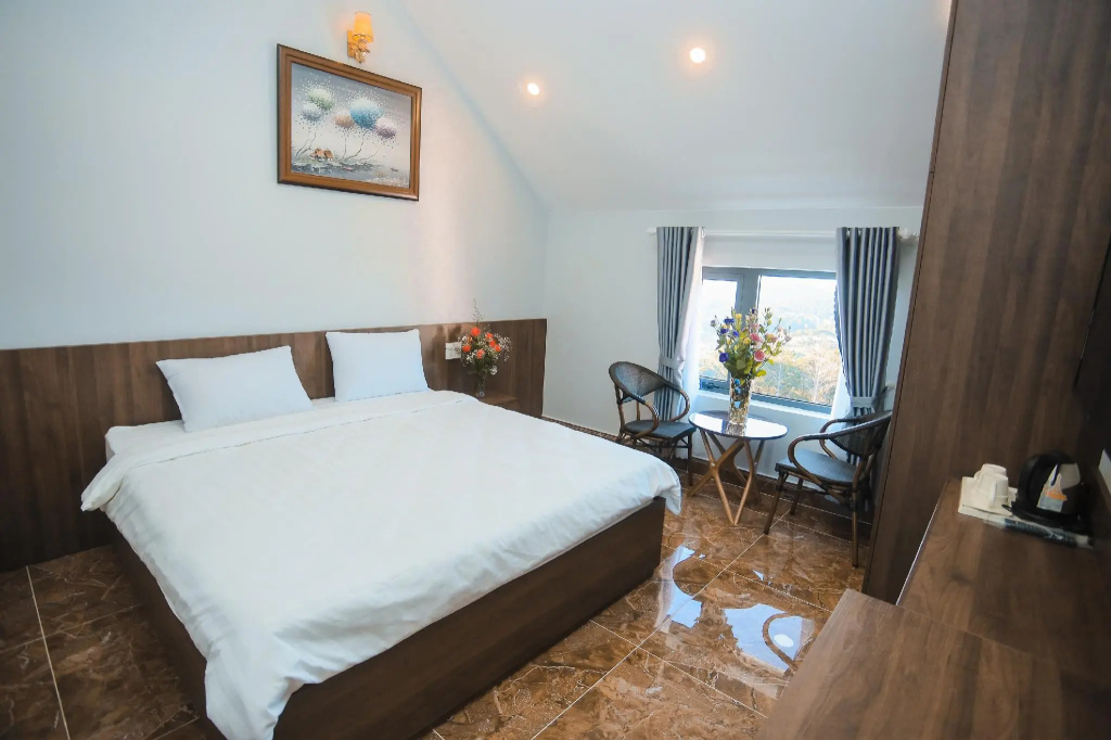 Standard Double room (full double bed)