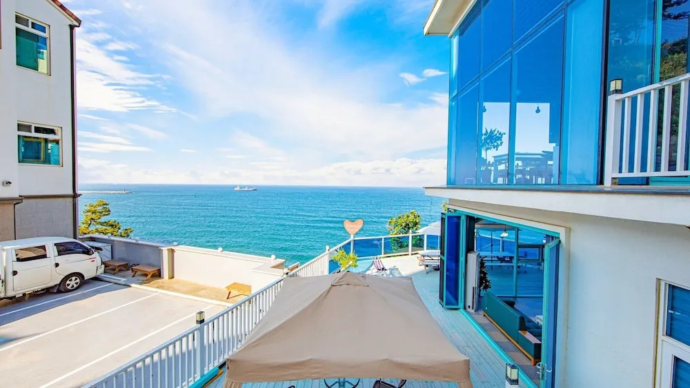 Blue Sea Pension