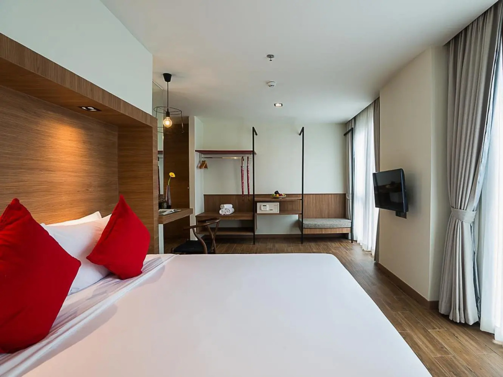 Premium Double room (full double bed)