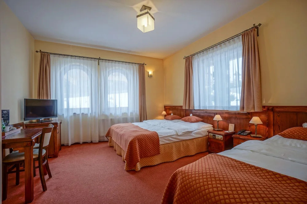 Premium Triple room