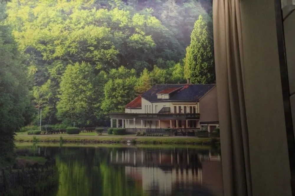 aina hotel(洛阳爱纳艺术酒店)