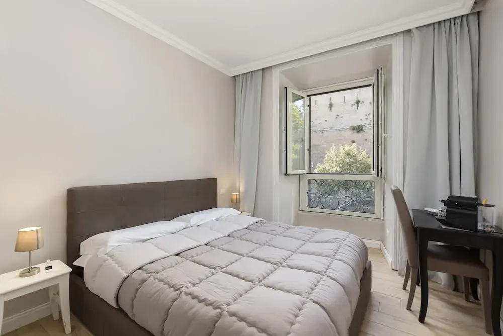 Comfort room