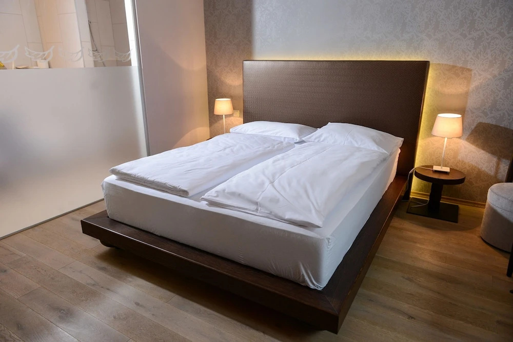Comfort Double room with balcony (full double bed)