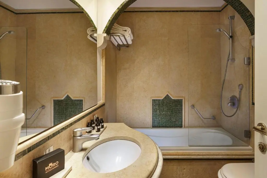 Romano Palace Luxury Hotel - Chambres