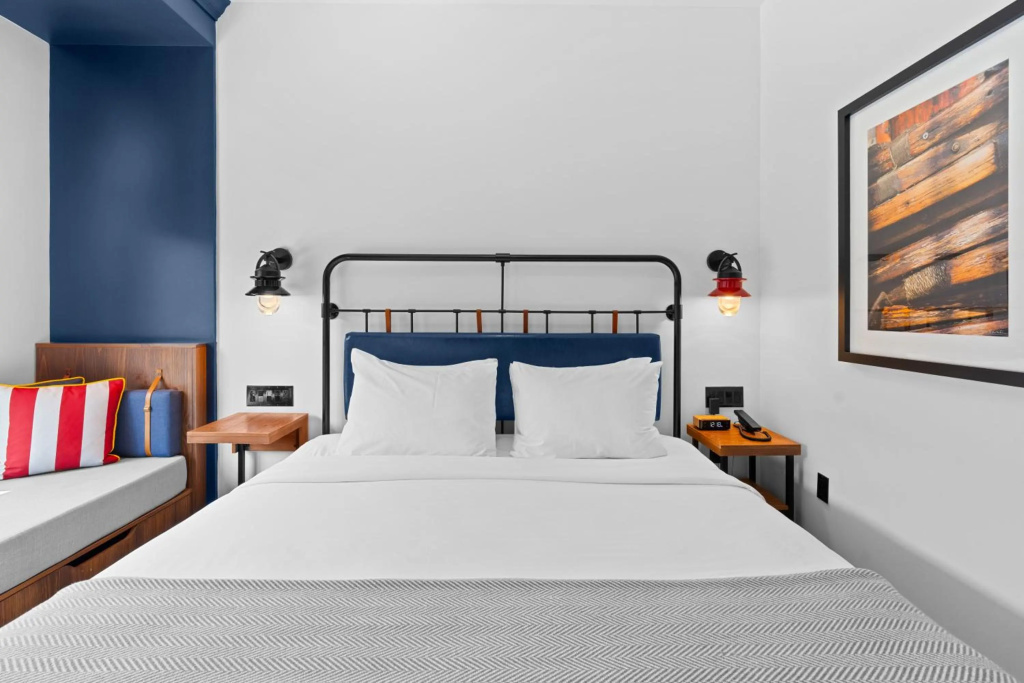 Hammetts Hotel — 5