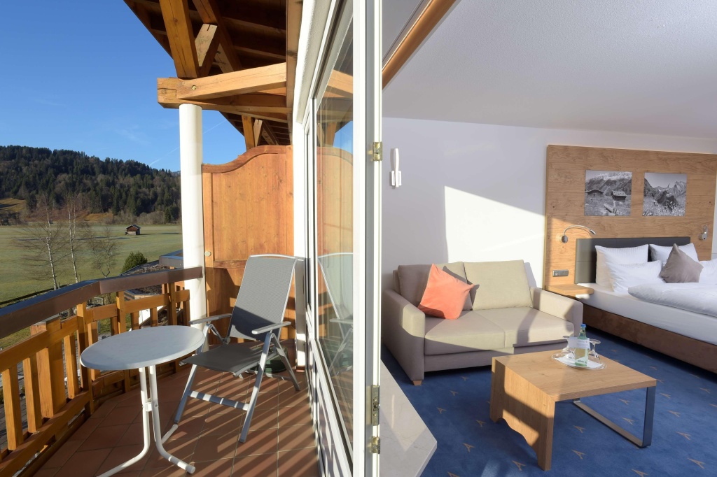Balcony & Terrace