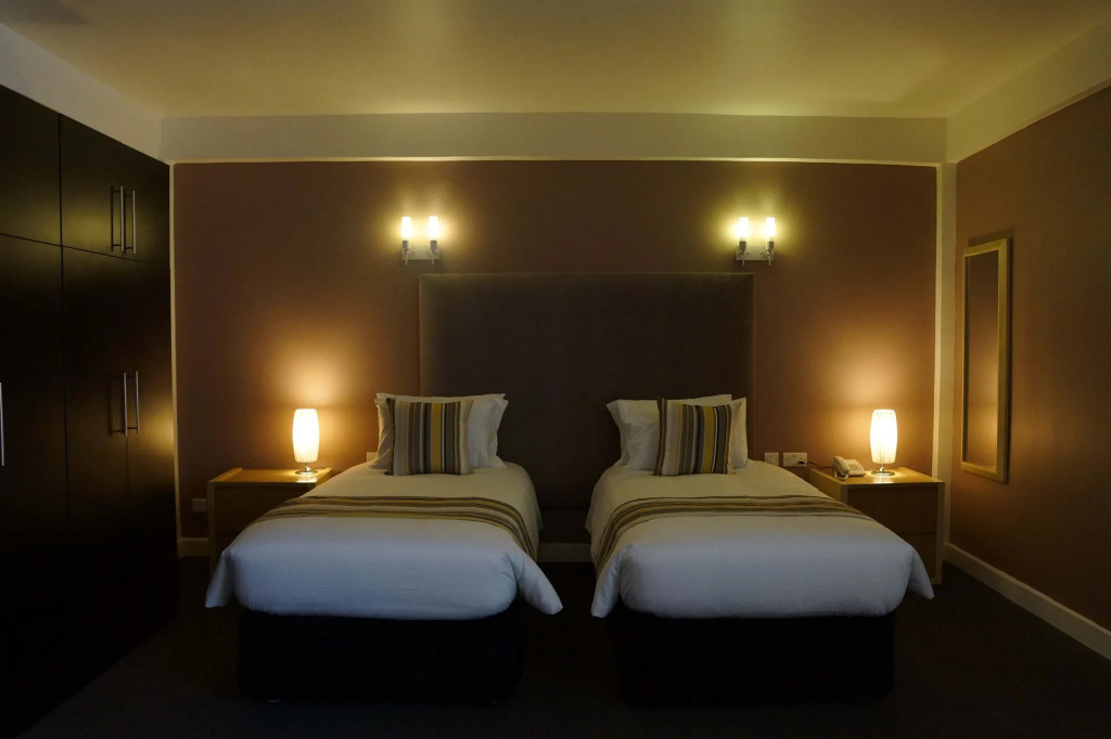 West Wood Hotel - Général
