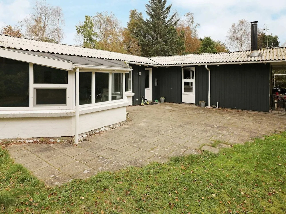 8 Person Holiday Home in Hadsund-by Traum