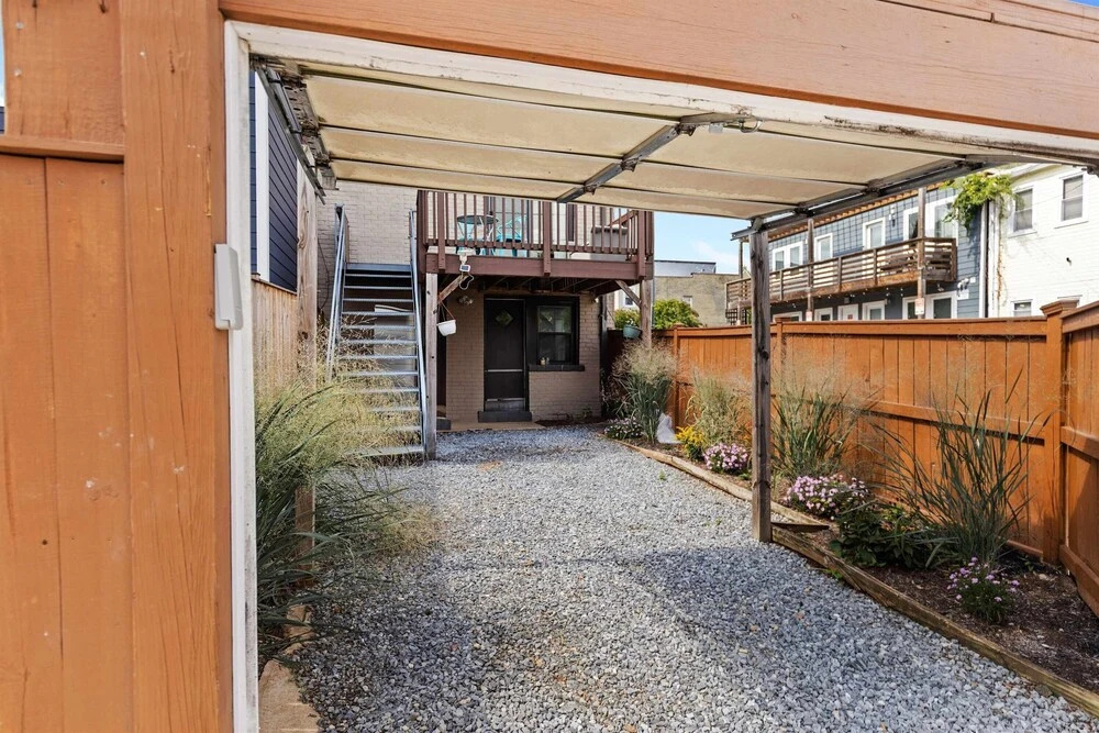 Entire 3-br Row House in Peaceful Kingman Park DC