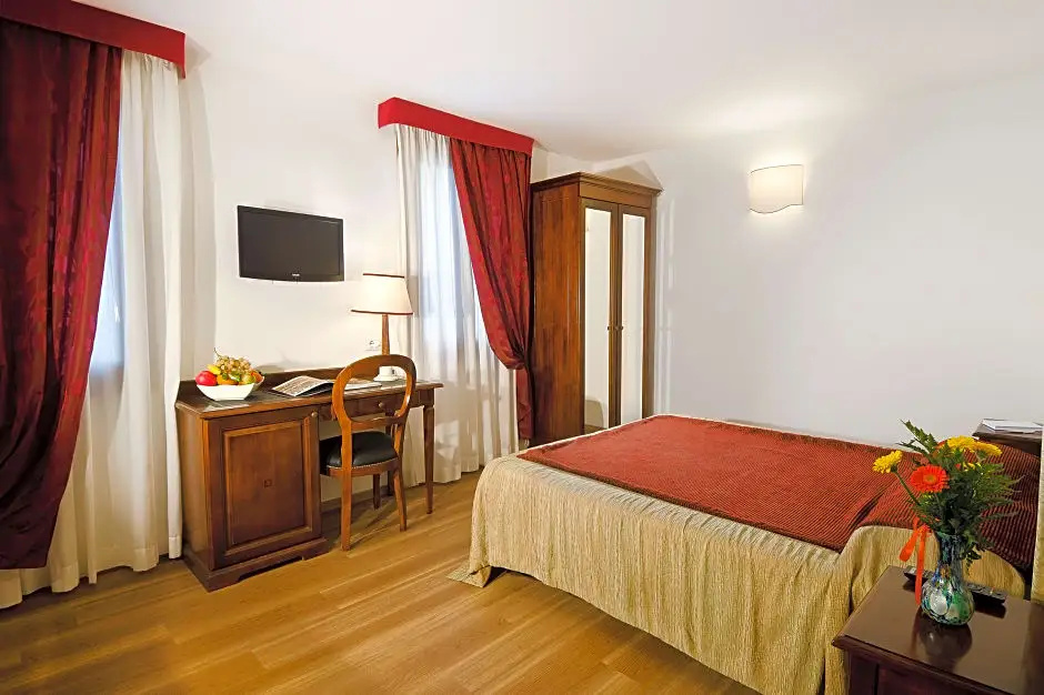 Comfort room