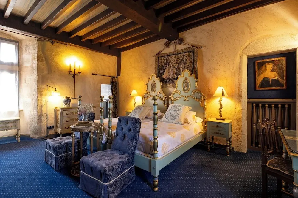Royal Double room with garden view (full double bed)