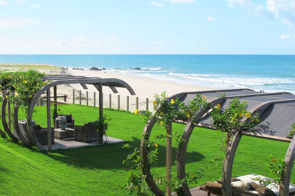 Beach & Waterfront