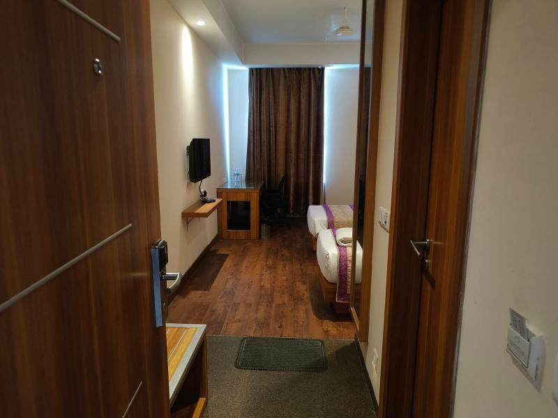 Hotel Le Roi Haridwar @ Har Ki Pauri Road - Chambres