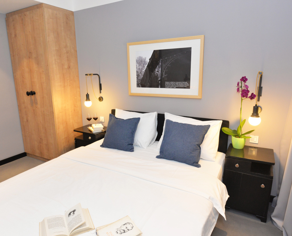 The Loop Hotel — 5