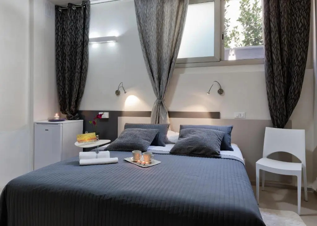 Comfort room