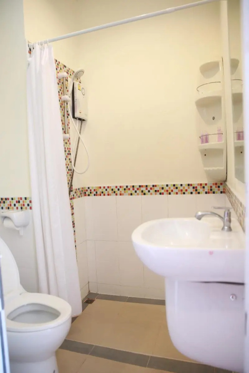 Standard Double room with balcony (full double bed)