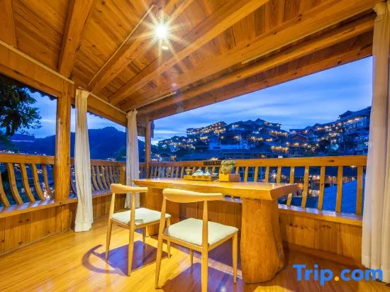 Balcony & Terrace