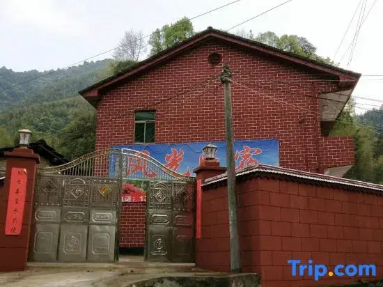 Jinggangshan Scenic B&B