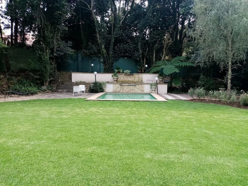 NO66 Sandton Lodge