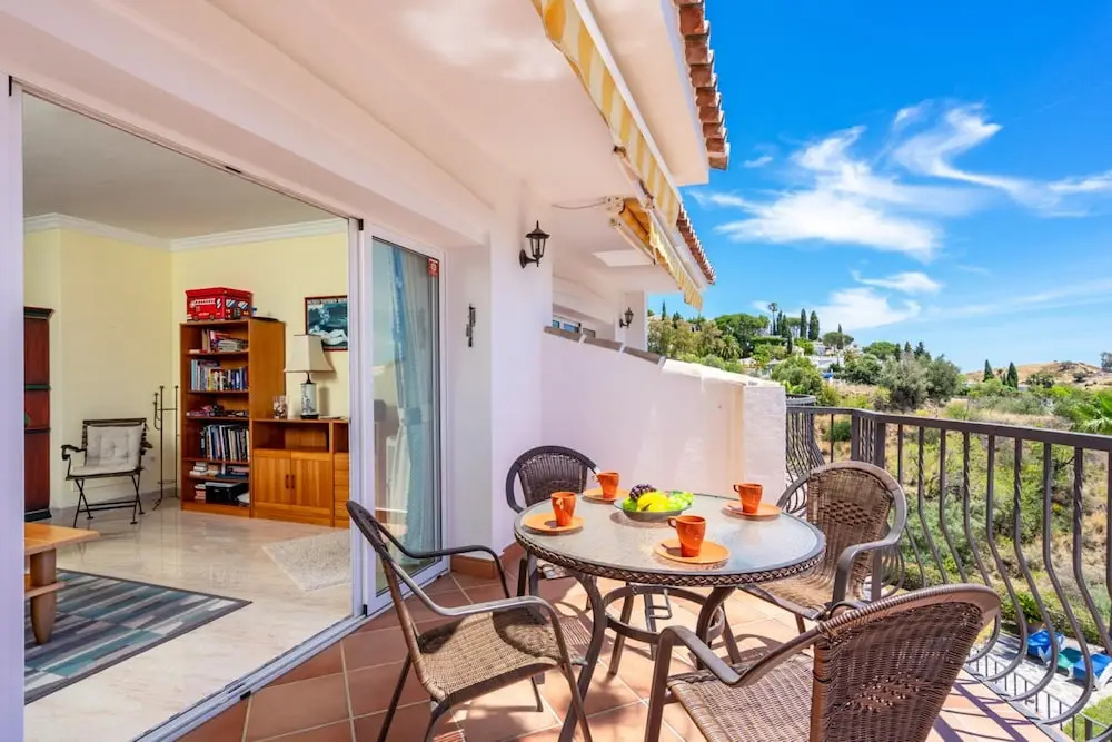 Apartment - 2 Bedrooms with Pool and WiFi - 107865