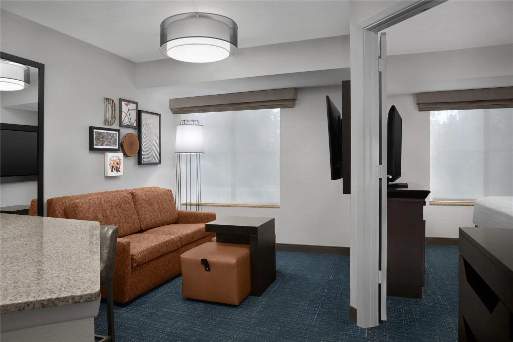 1 Bedroom Suite