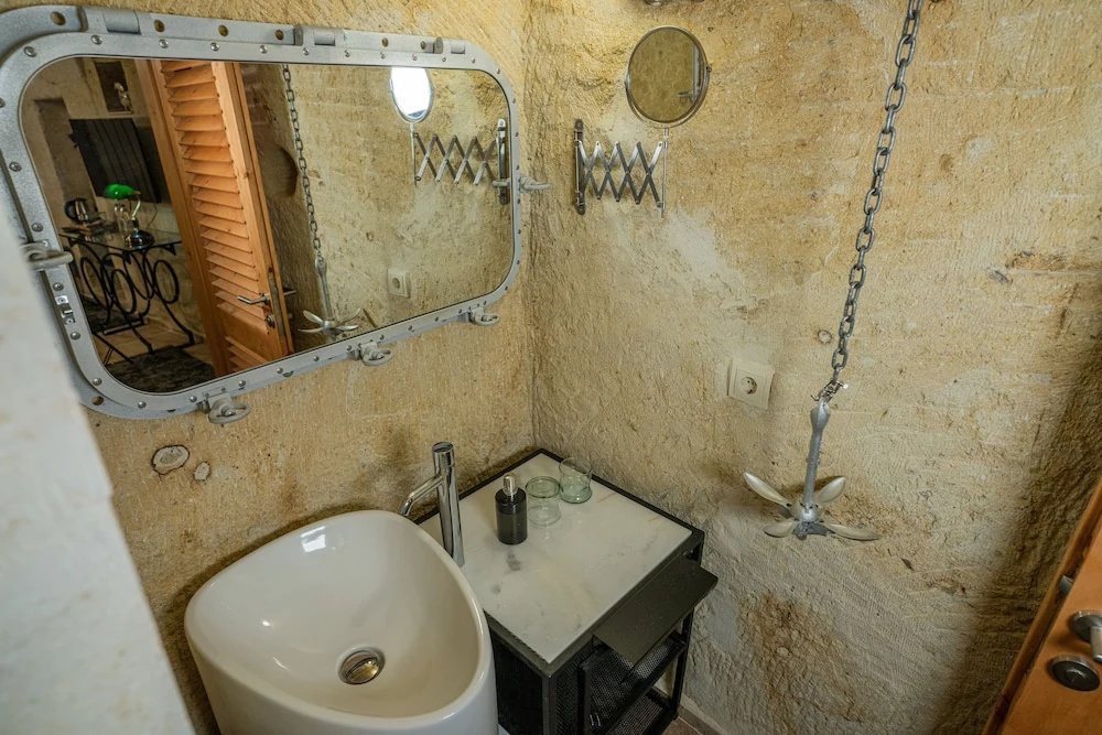 1 Bedroom Standard room with mountain view