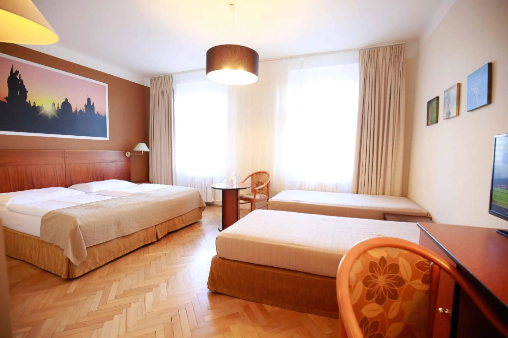 Standard Quadruple room