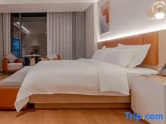 Deluxe Double room (full double bed)
