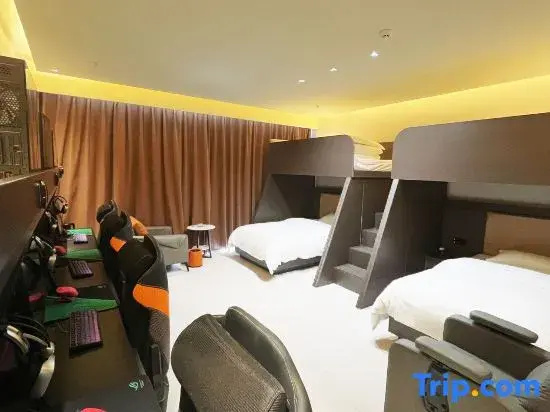 Bed in Dorm